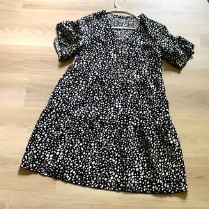 From Amazon, black and white speckled dress